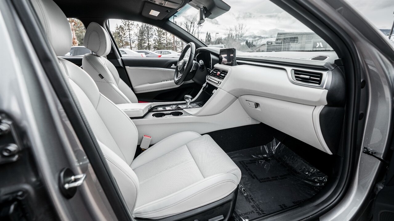 2025 Genesis G70 2.5T   - Photo 17 - Reno, NV 89511