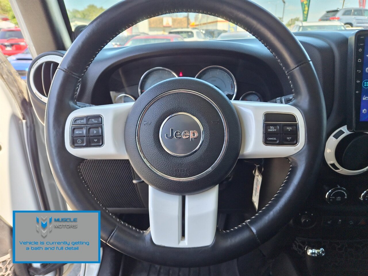 2014 Jeep Wrangler Unlimited Sahara - Photo 9 - Reno, NV 89511