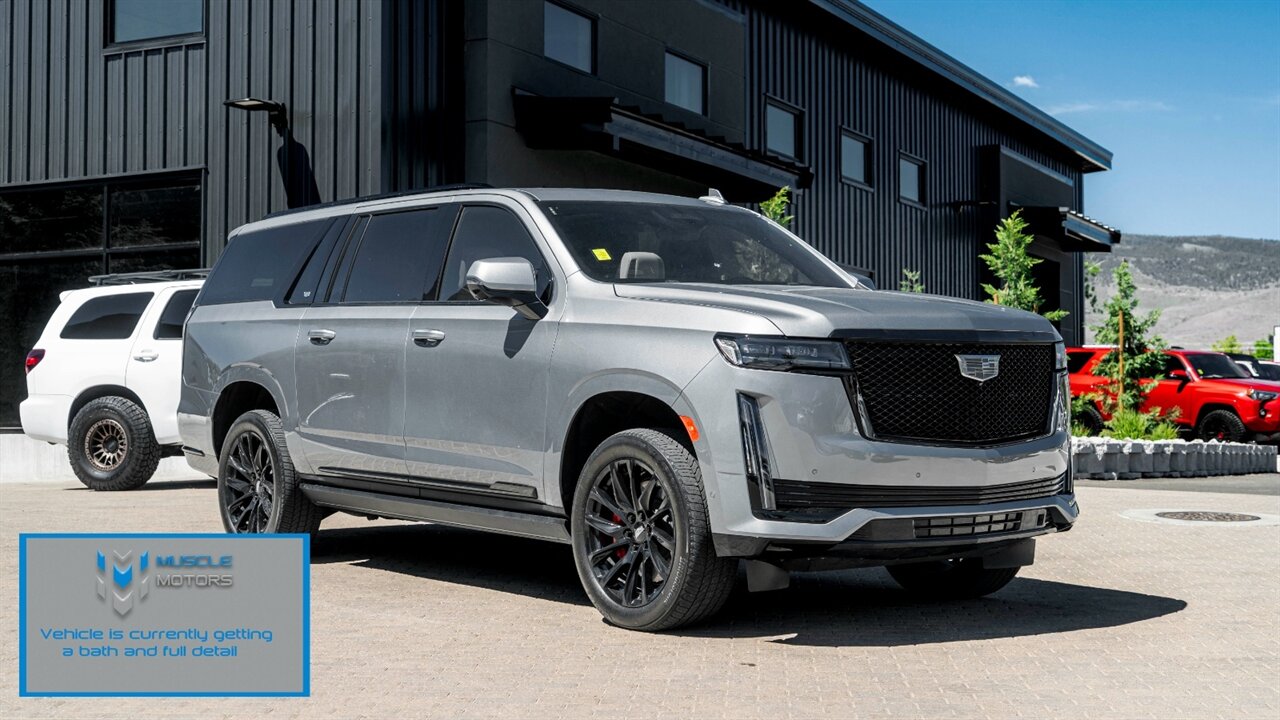 2023 Cadillac Escalade ESV 4WD Sport's photo