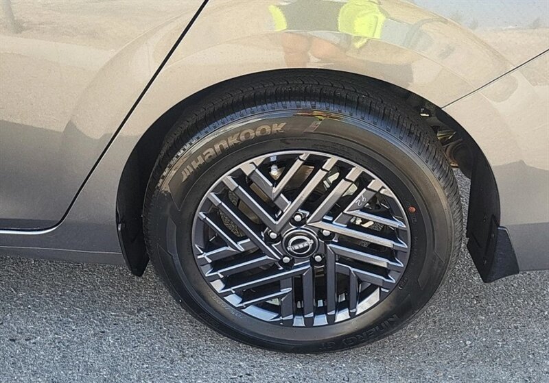 2026 Nissan Sentra SV - Photo 7 - Reno, NV 89511