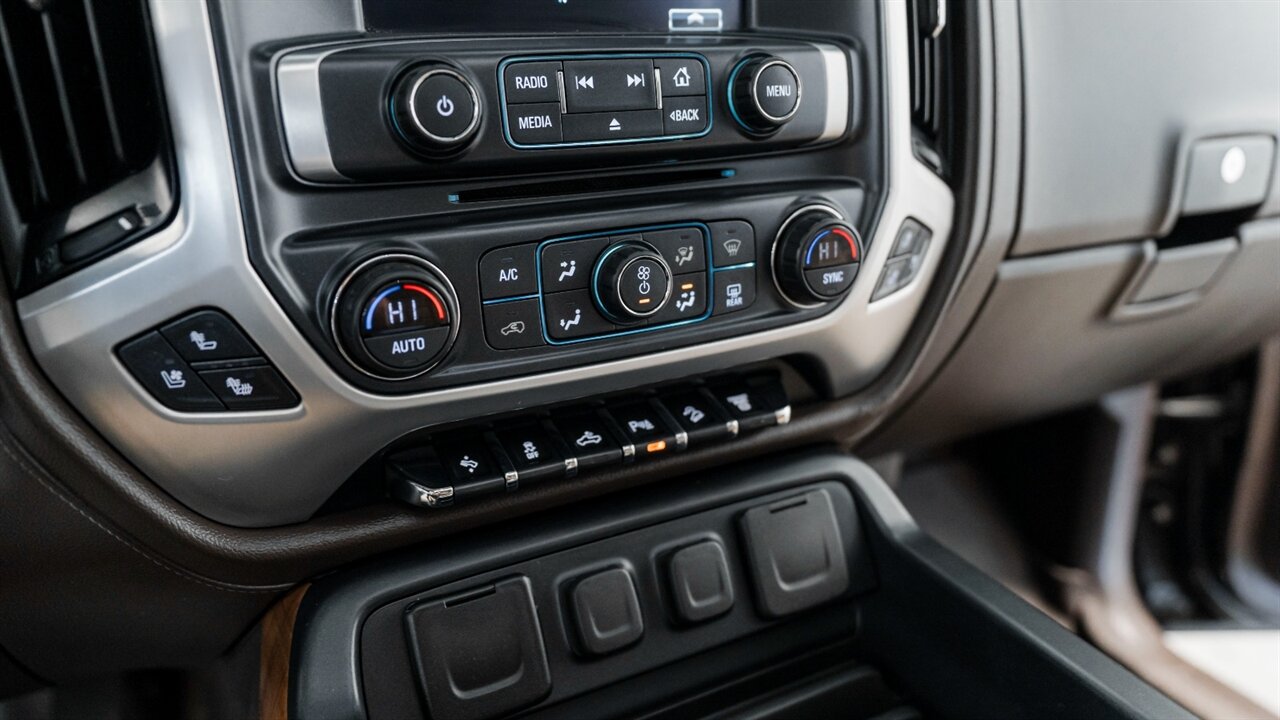 2019 GMC Sierra 3500 SLT   - Photo 25 - Reno, NV 89511