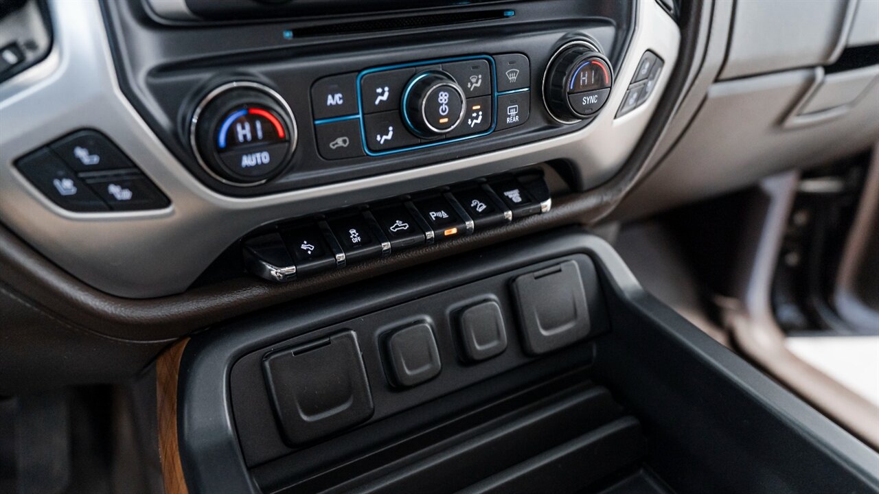 2019 GMC Sierra 3500 SLT   - Photo 23 - Reno, NV 89511