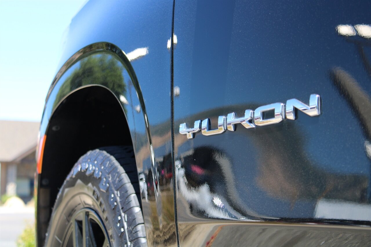 2021 GMC Yukon SLT - Photo 15 - Reno, NV 89511