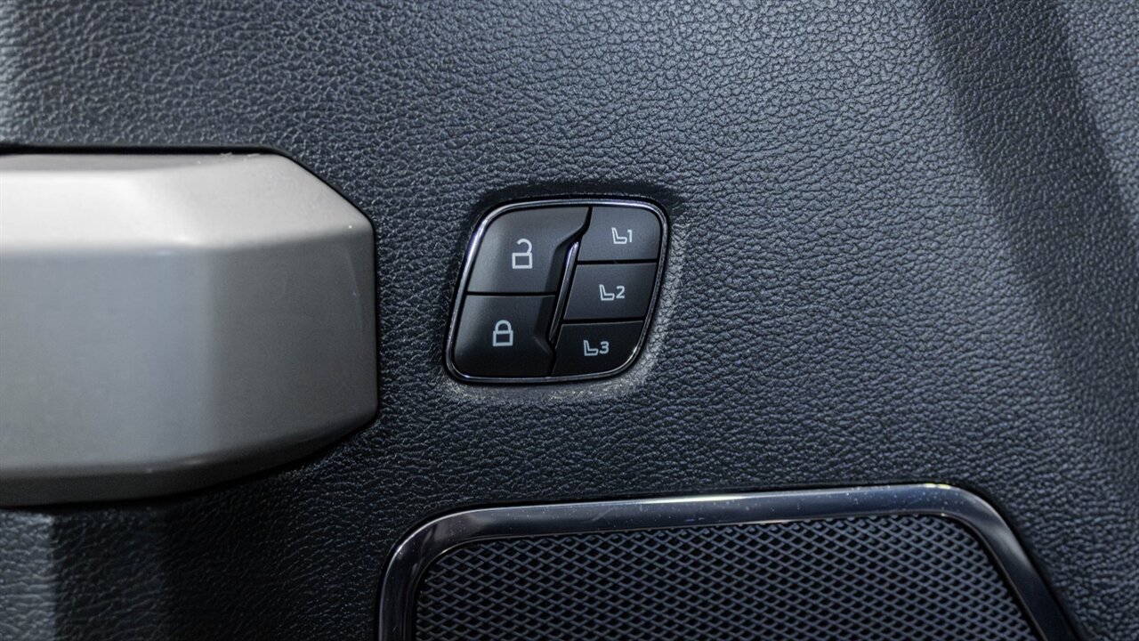 2022 Ford F-250 Super Duty Lariat TREMOR   - Photo 27 - Reno, NV 89511