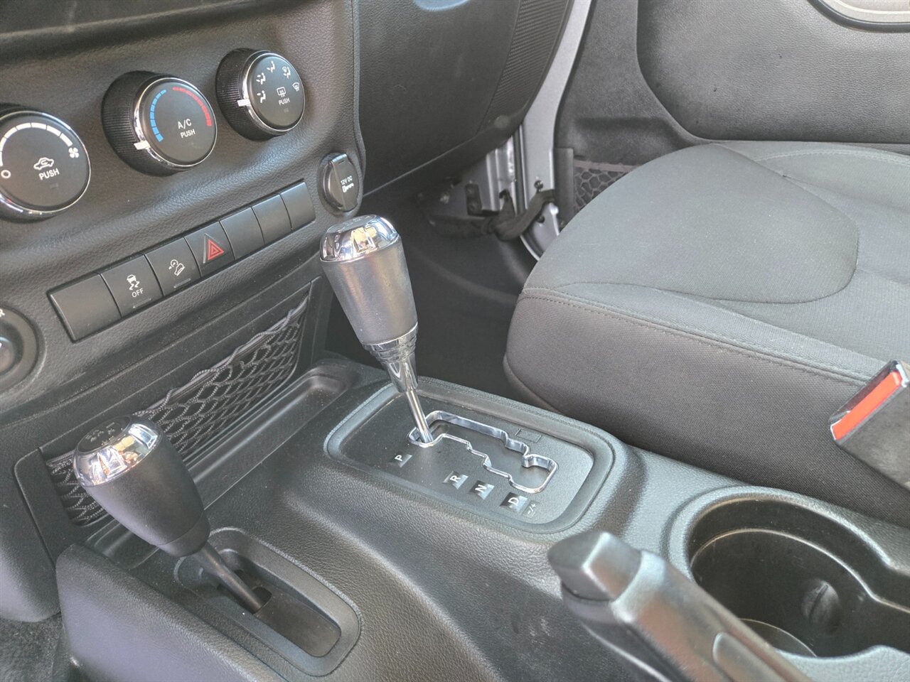 2017 Jeep Wrangler Unlimited Sport   - Photo 12 - Reno, NV 89511