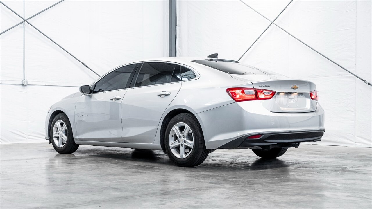 2020 Chevrolet Malibu LS 1LS   - Photo 2 - Reno, NV 89511