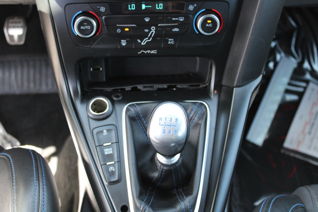 2016 Ford Focus RS - Photo 29 - Reno, NV 89511