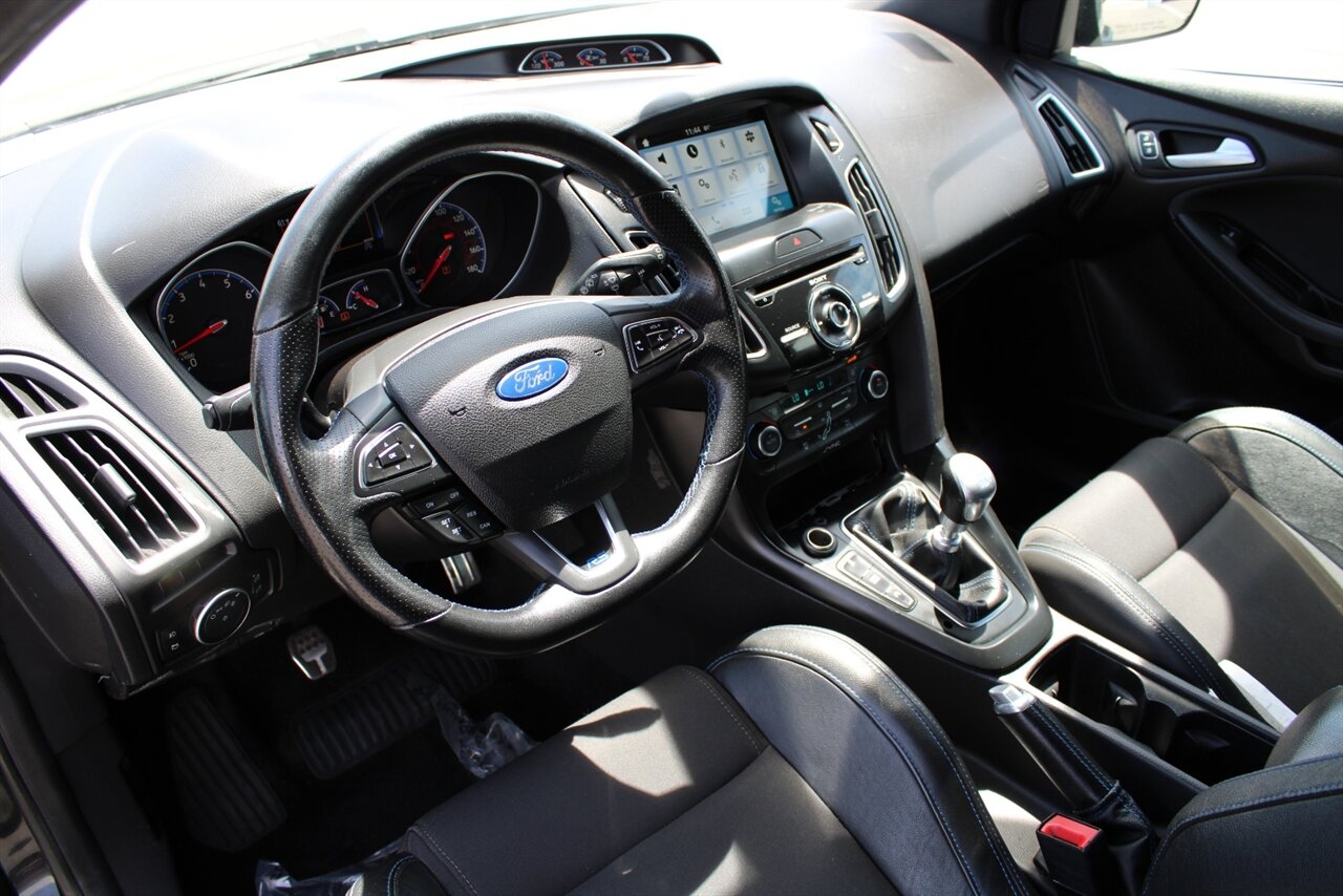 2016 Ford Focus RS - Photo 21 - Reno, NV 89511