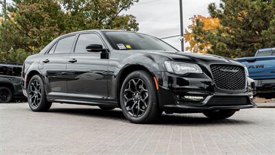 2022 Chrysler 300 Touring  