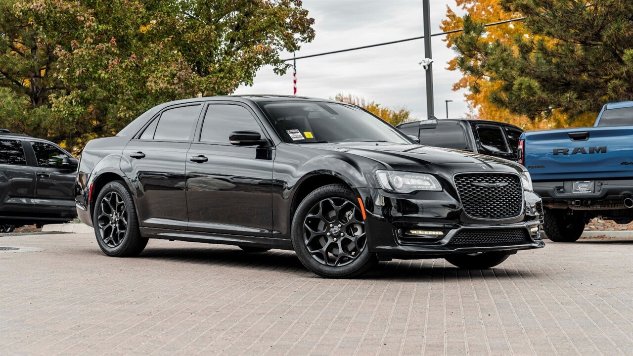 2022 Chrysler 300 Touring   - Photo 7 - Reno, NV 89511