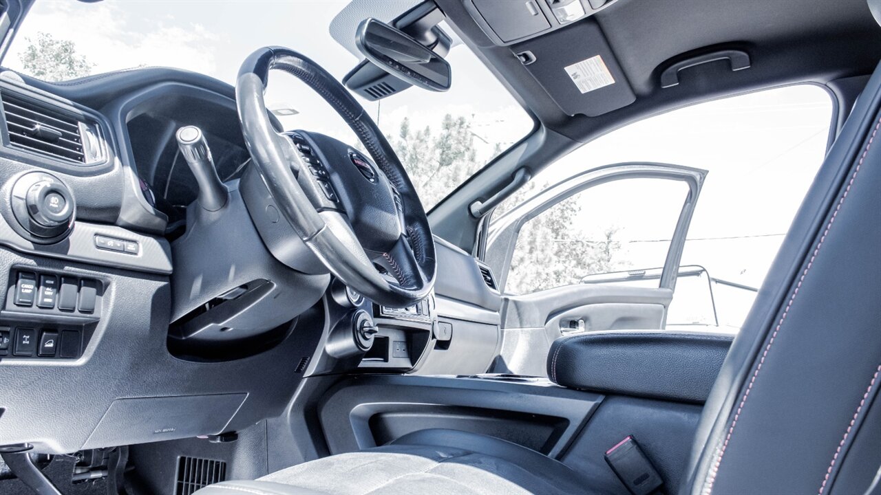 2021 Nissan Titan PRO-4X - Photo 13 - Reno, NV 89511