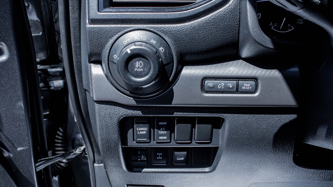 2021 Nissan Titan PRO-4X - Photo 23 - Reno, NV 89511