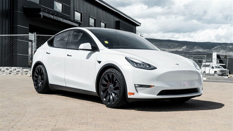 2020 Tesla Model Y Performance  