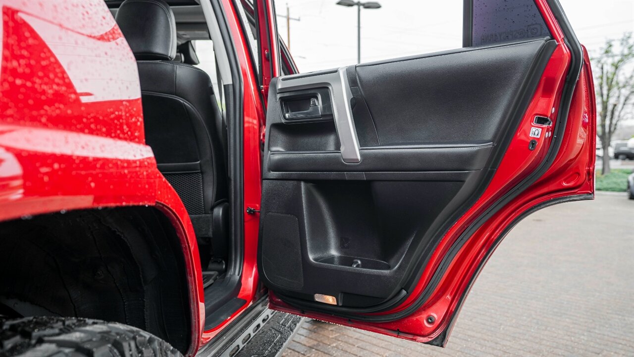 2022 Toyota 4Runner SR5 Premium - Photo 35 - Reno, NV 89511