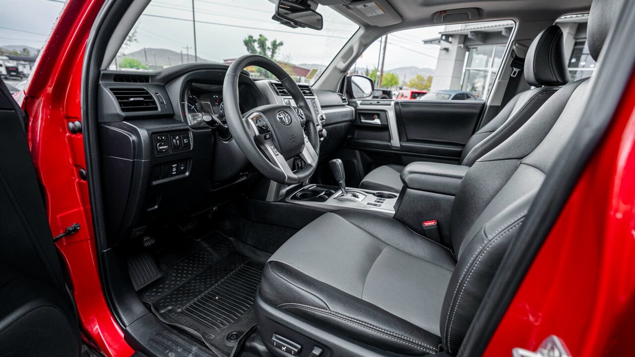 2022 Toyota 4Runner SR5 Premium - Photo 13 - Reno, NV 89511