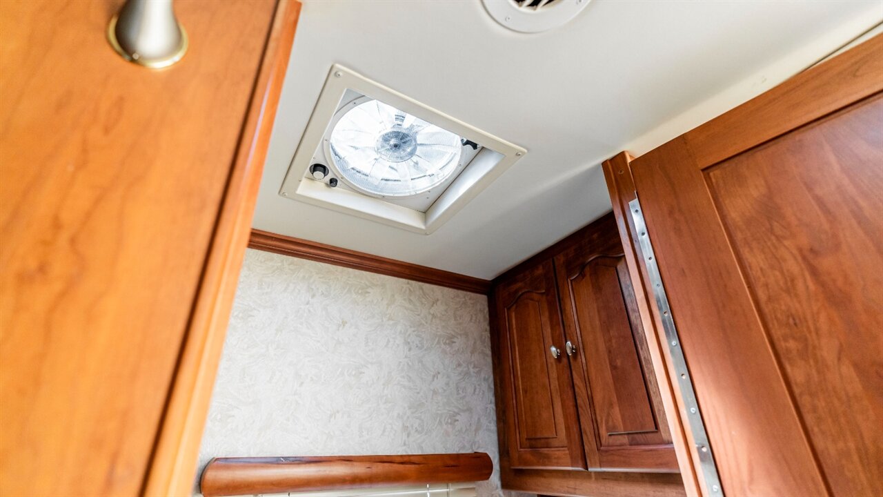 2006 Tiffin Motorhomes Allegro Bus   - Photo 57 - Reno, NV 89511