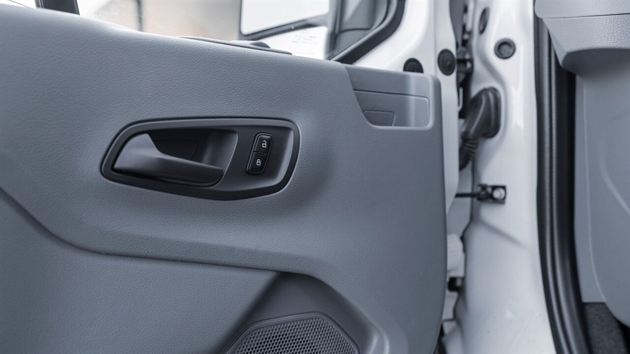 2017 Ford Transit XLT   - Photo 21 - Reno, NV 89511