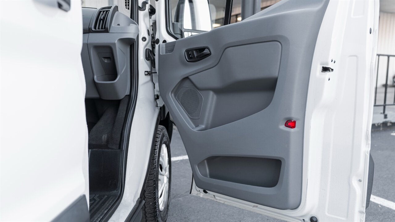 2017 Ford Transit XLT   - Photo 35 - Reno, NV 89511