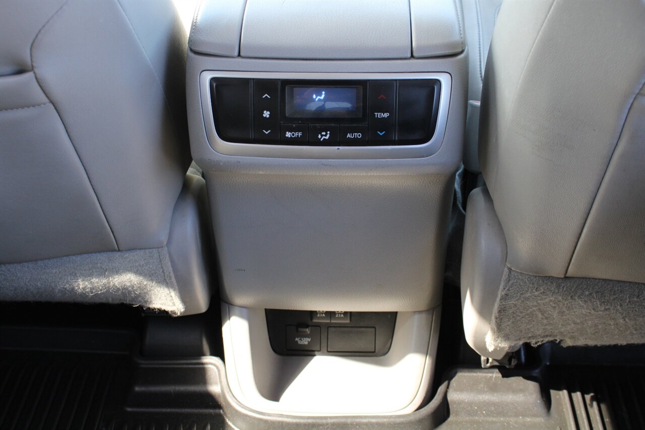 2017 Toyota Highlander Limited - Photo 22 - Reno, NV 89511