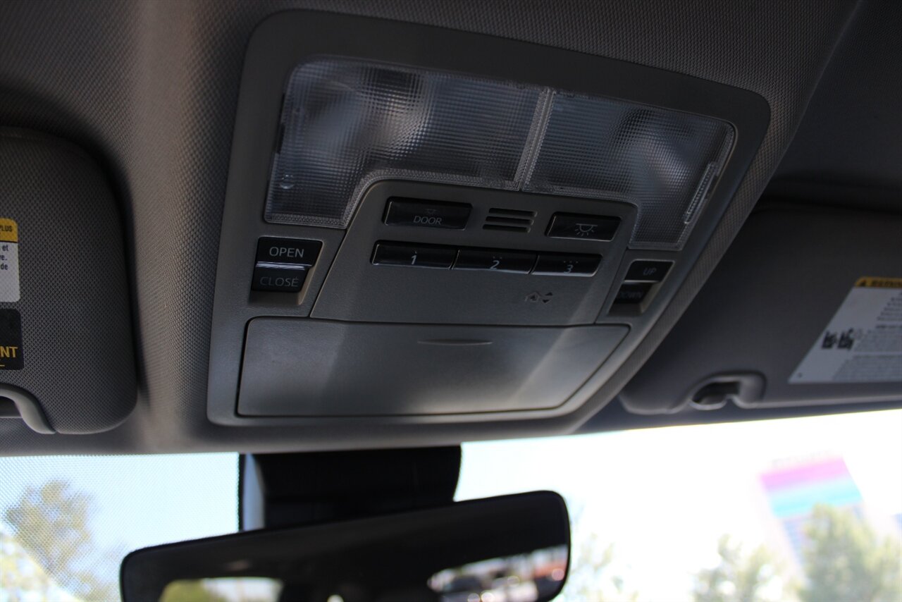 2017 Toyota Highlander Limited - Photo 30 - Reno, NV 89511