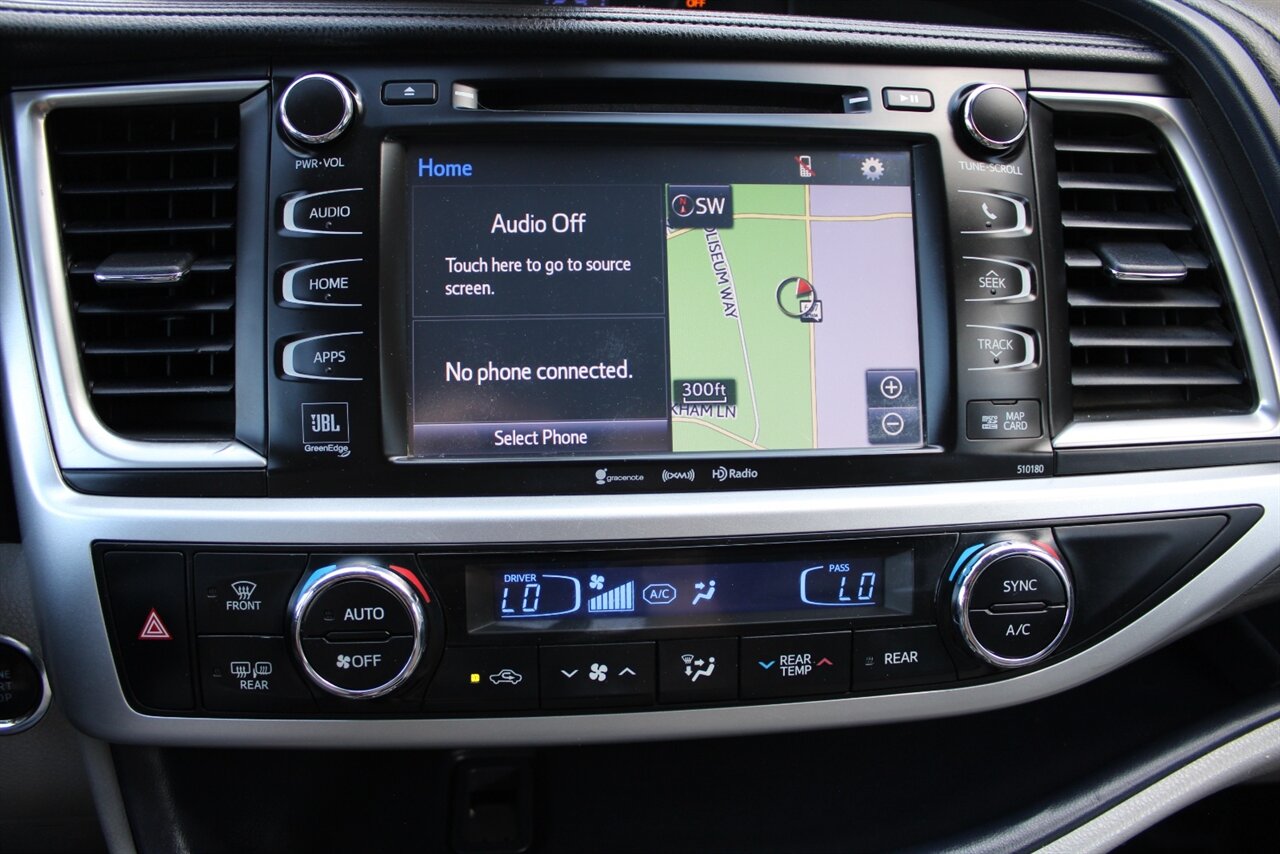 2017 Toyota Highlander Limited - Photo 27 - Reno, NV 89511