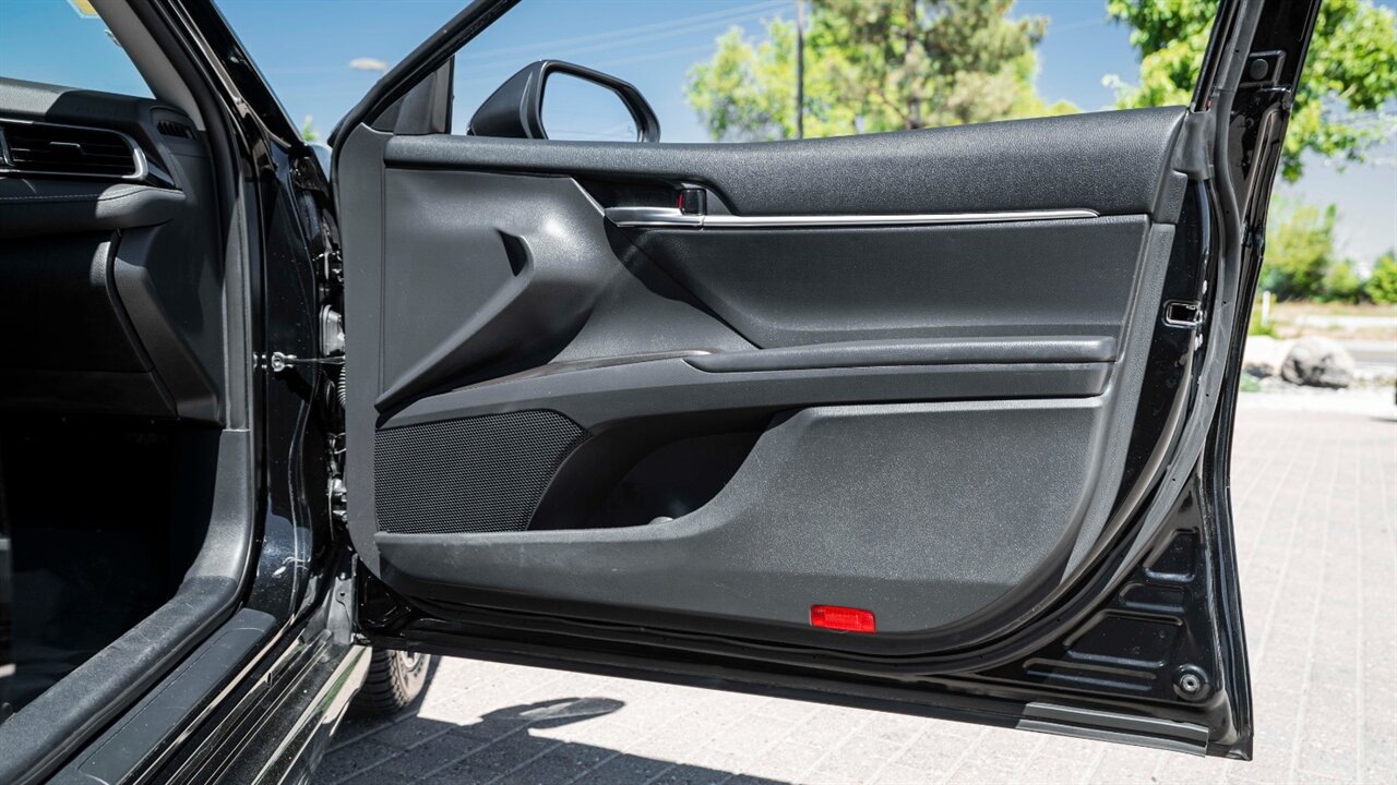 2022 Toyota Camry SE - Photo 32 - Reno, NV 89511