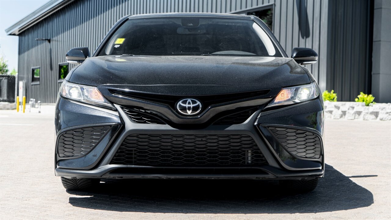 2022 Toyota Camry SE - Photo 4 - Reno, NV 89511