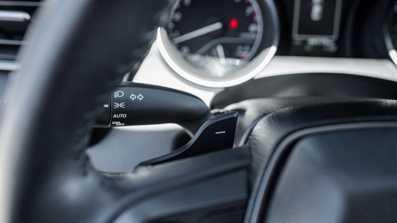 2022 Toyota Camry SE - Photo 25 - Reno, NV 89511