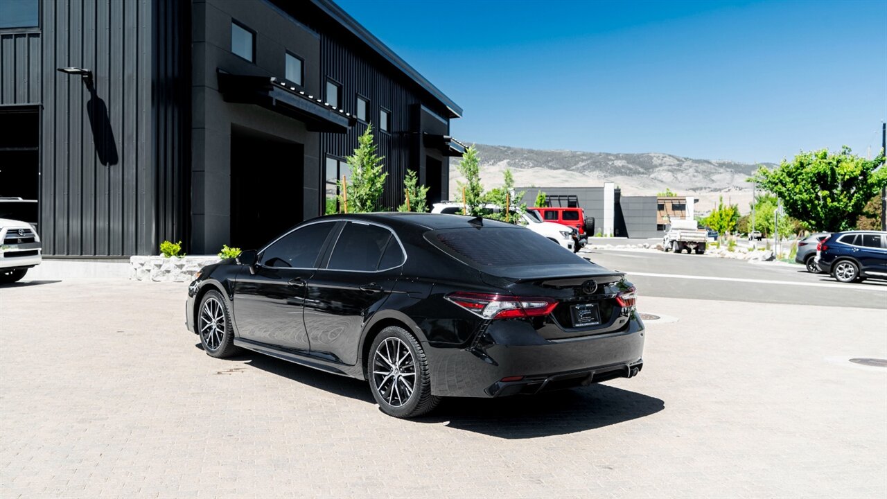 2022 Toyota Camry SE - Photo 8 - Reno, NV 89511