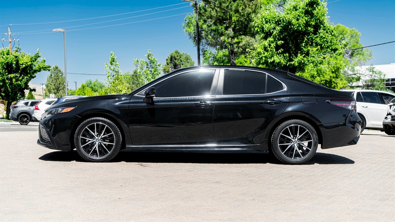 2022 Toyota Camry SE - Photo 3 - Reno, NV 89511