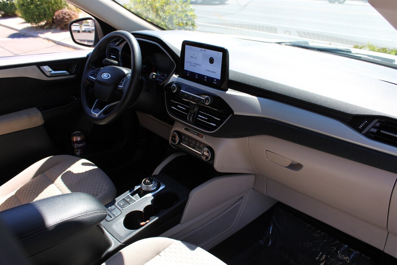 2020 Ford Escape SE - Photo 17 - Reno, NV 89511