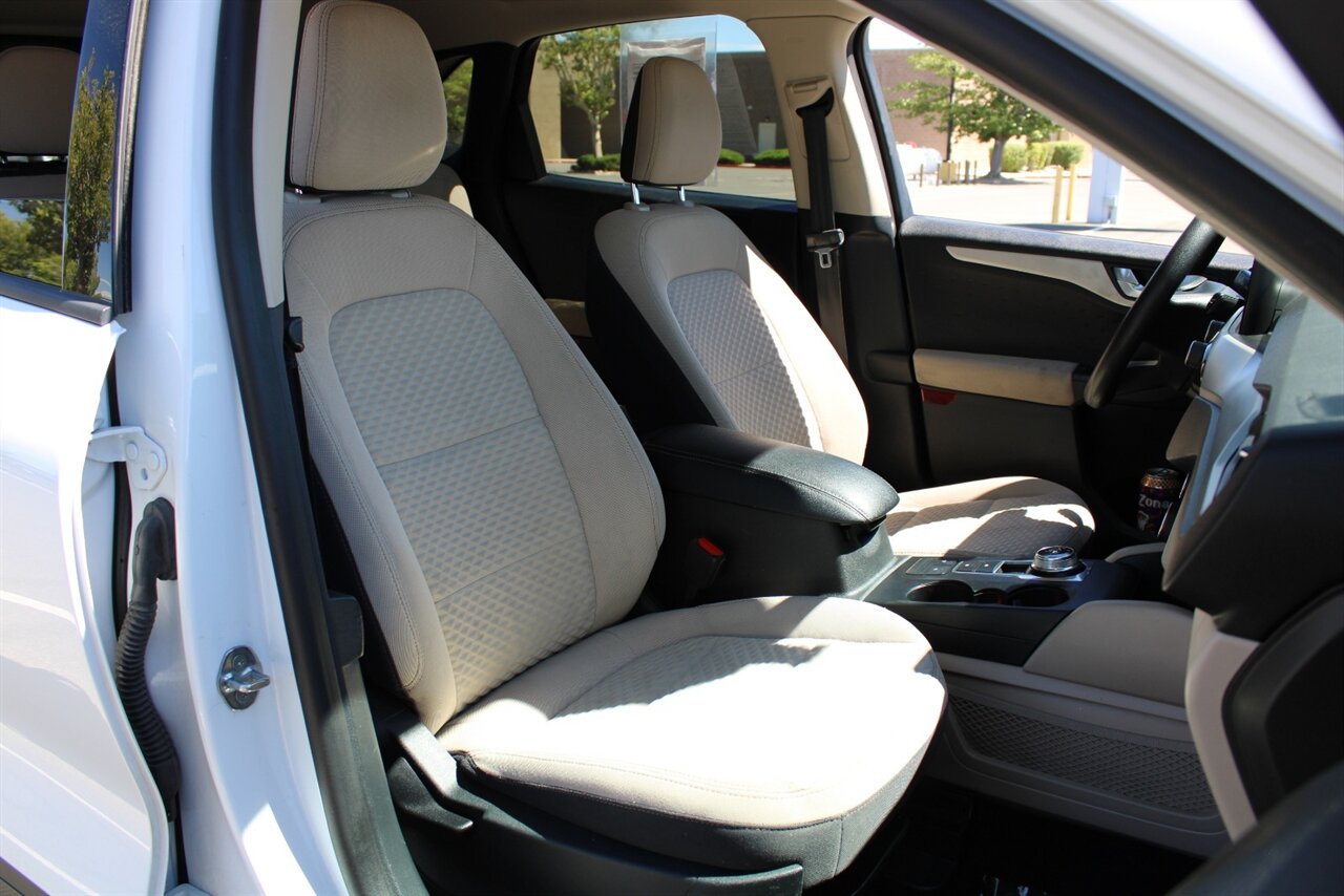 2020 Ford Escape SE - Photo 16 - Reno, NV 89511