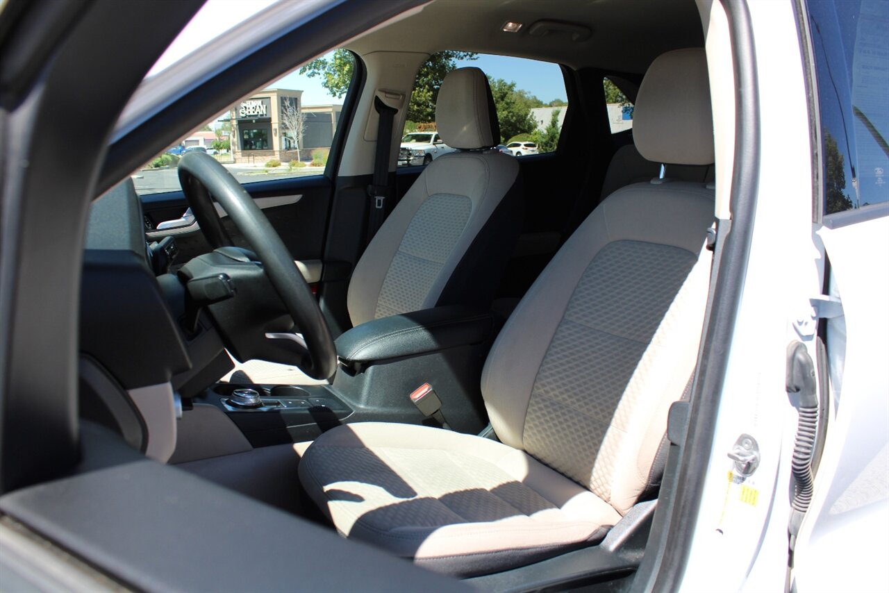 2020 Ford Escape SE - Photo 11 - Reno, NV 89511