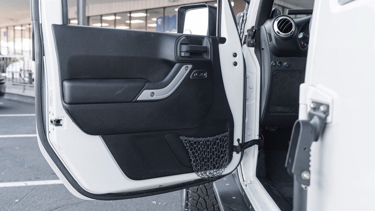 2013 Jeep Wrangler Unlimited Sahara - Photo 27 - Reno, NV 89511