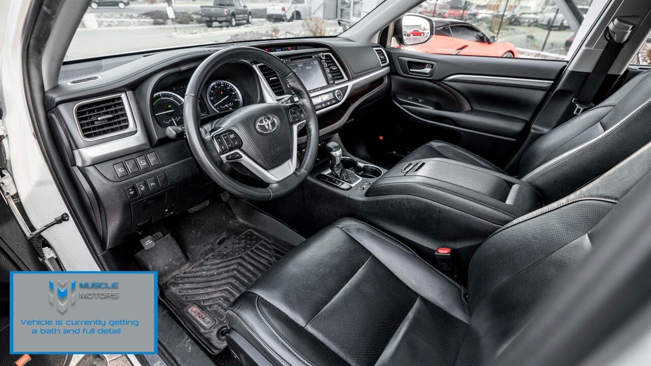 2019 Toyota Highlander Limited   - Photo 13 - Reno, NV 89511