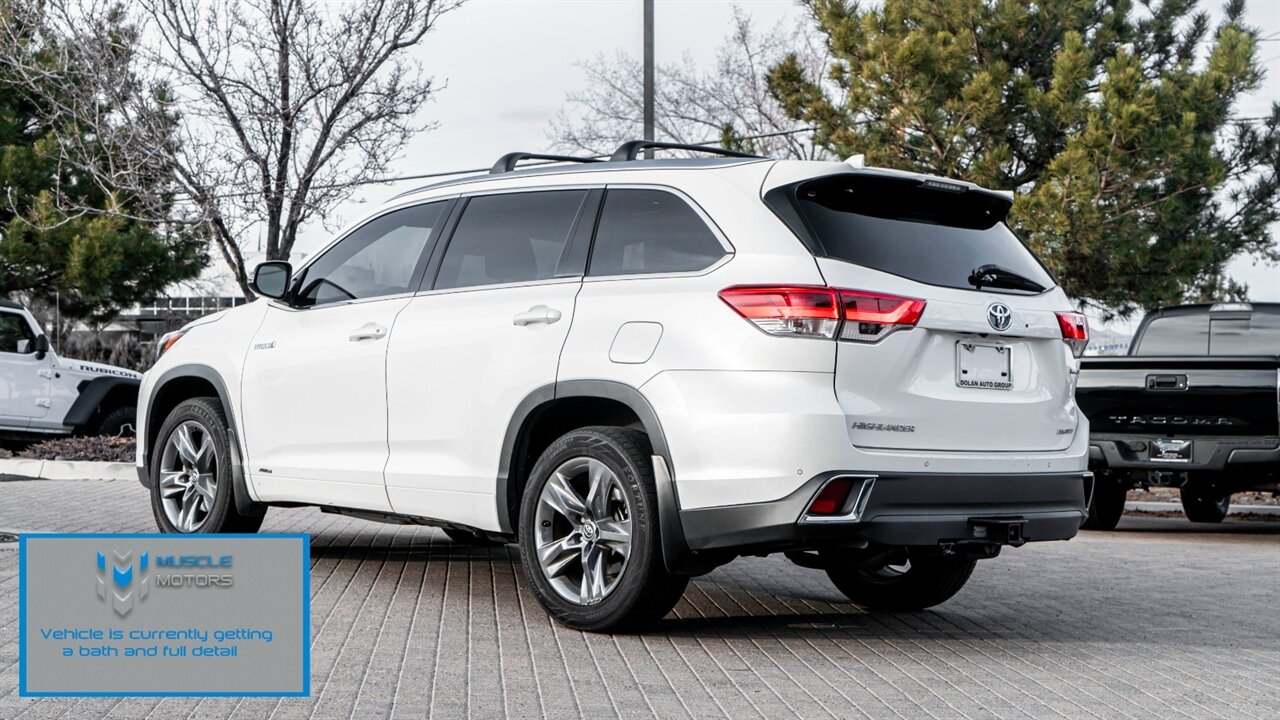 2019 Toyota Highlander Limited   - Photo 2 - Reno, NV 89511