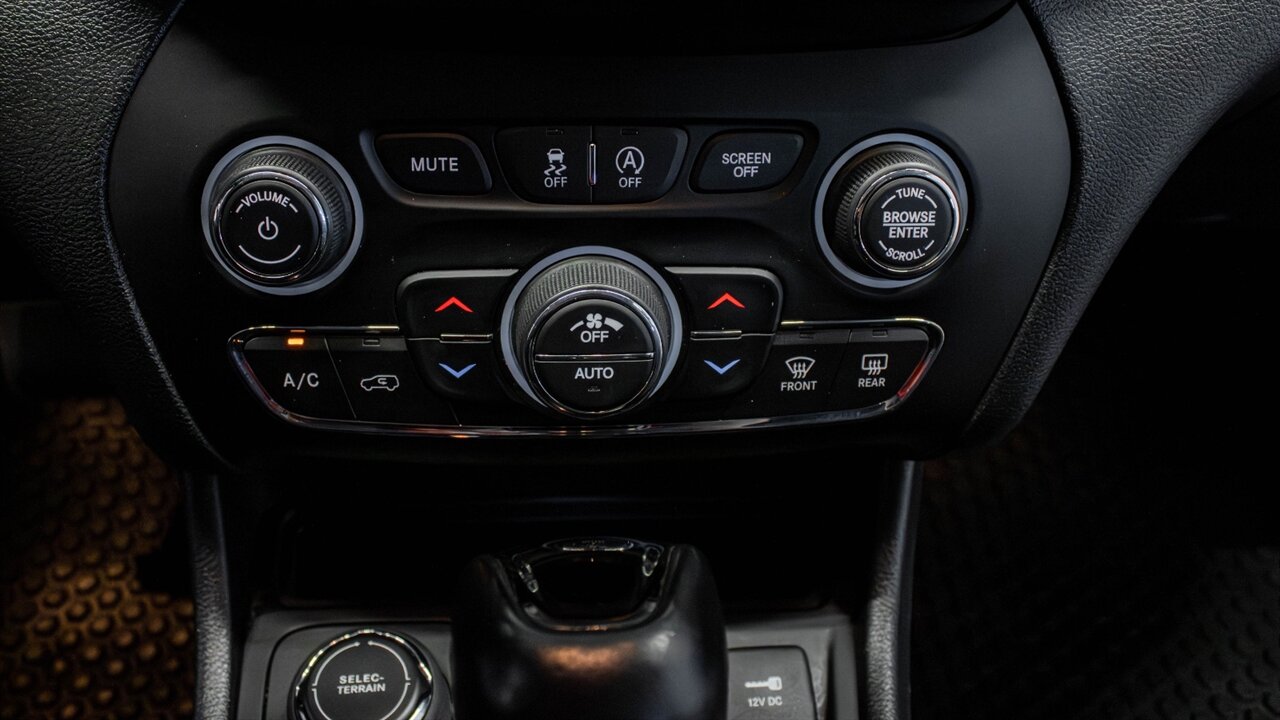2020 Jeep Cherokee Altitude - Photo 29 - Reno, NV 89511
