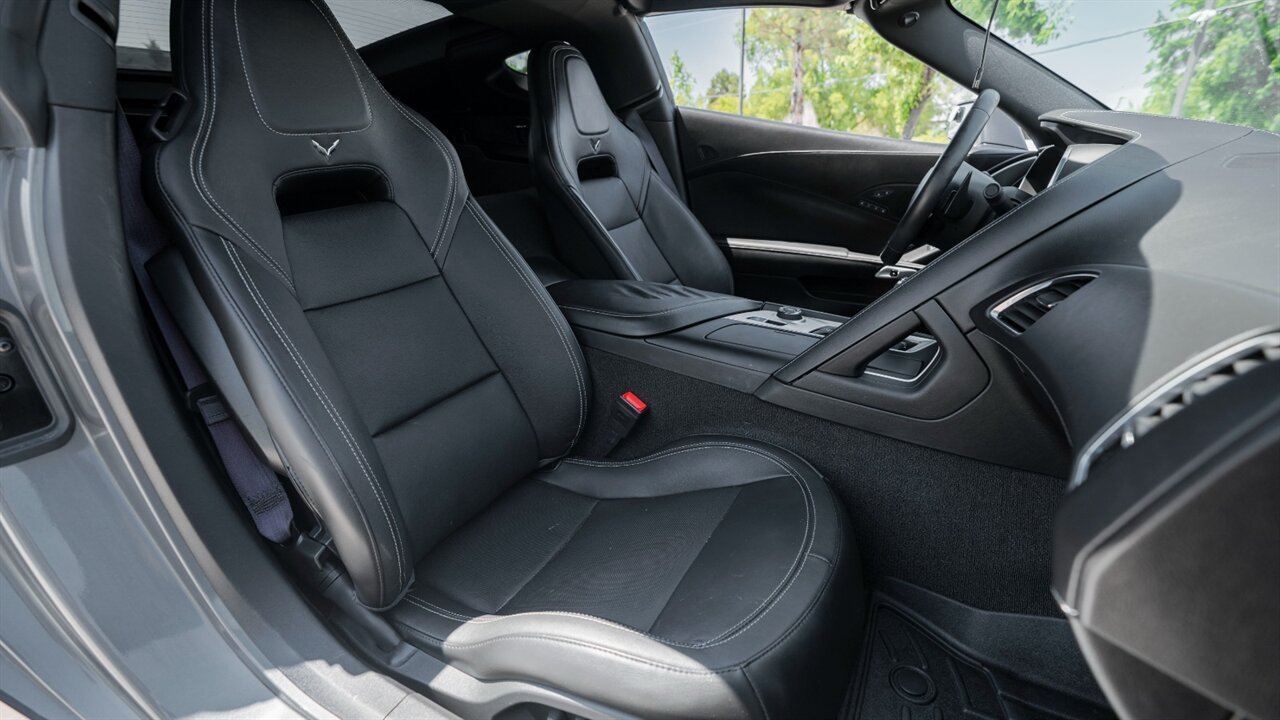 2016 Chevrolet Corvette Stingray 2LT   - Photo 20 - Reno, NV 89511