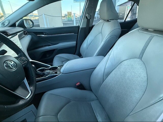 2018 Toyota Camry XLE   - Photo 8 - Reno, NV 89511
