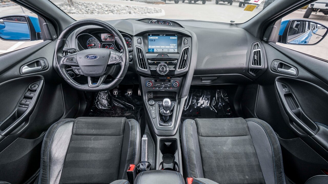 2017 Ford Focus RS   - Photo 18 - Reno, NV 89511