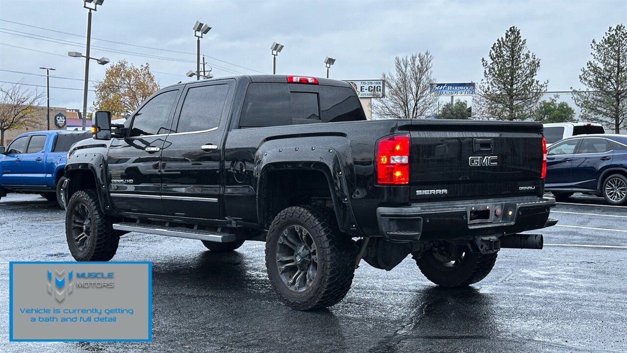2019 GMC Sierra 2500 Denali - Photo 2 - Reno, NV 89511