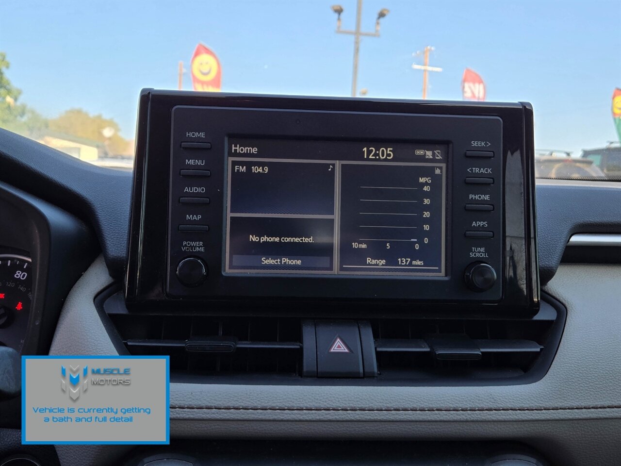 2019 Toyota RAV4 XLE - Photo 9 - Reno, NV 89511
