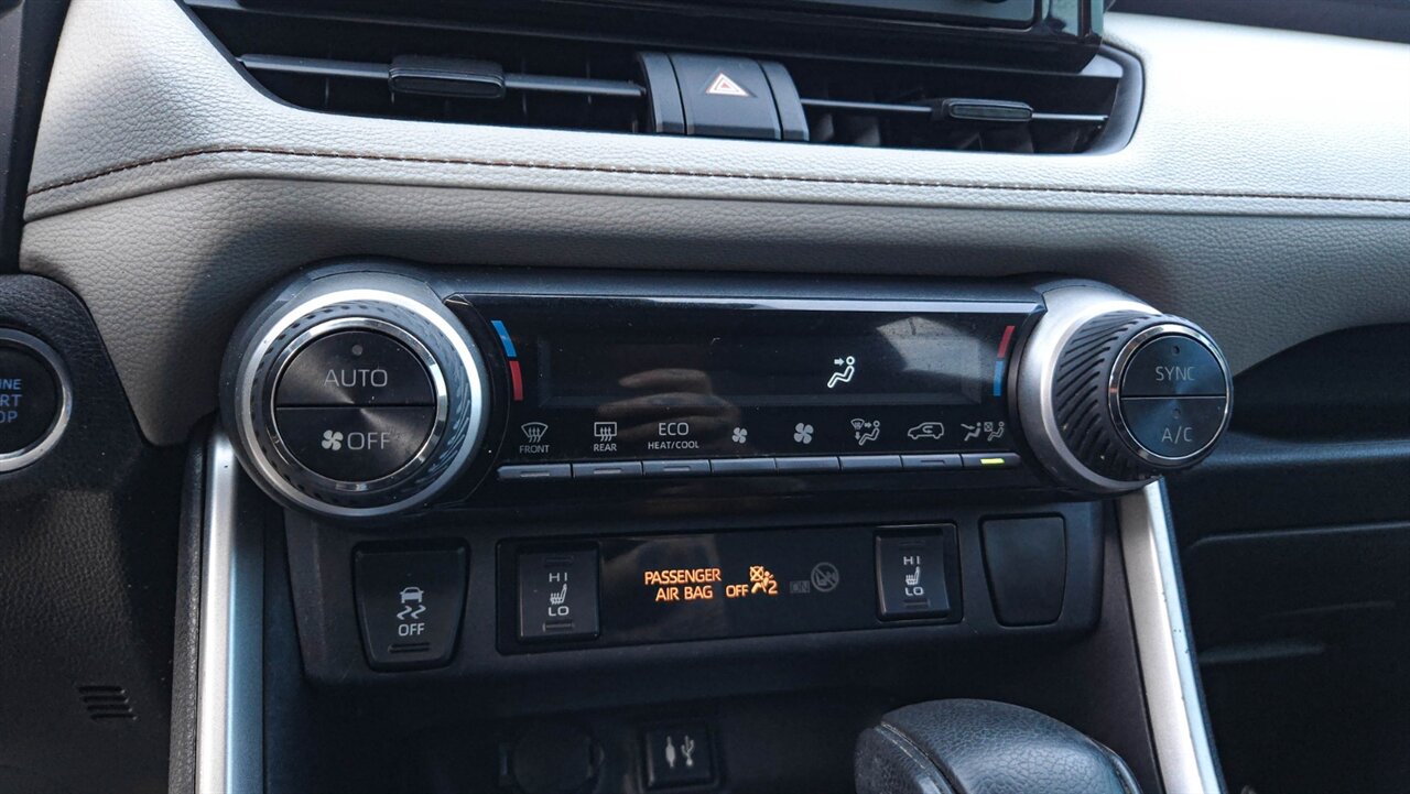 2019 Toyota RAV4 XLE   - Photo 16 - Reno, NV 89511