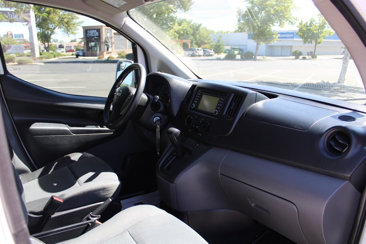 2019 Nissan NV200 SV - Photo 12 - Reno, NV 89511