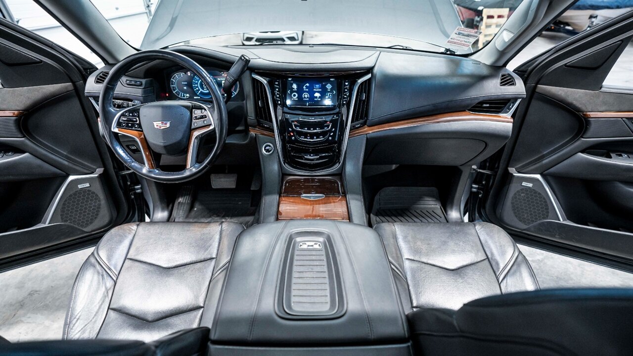 2019 Cadillac Escalade Premium Luxury   - Photo 24 - Reno, NV 89511