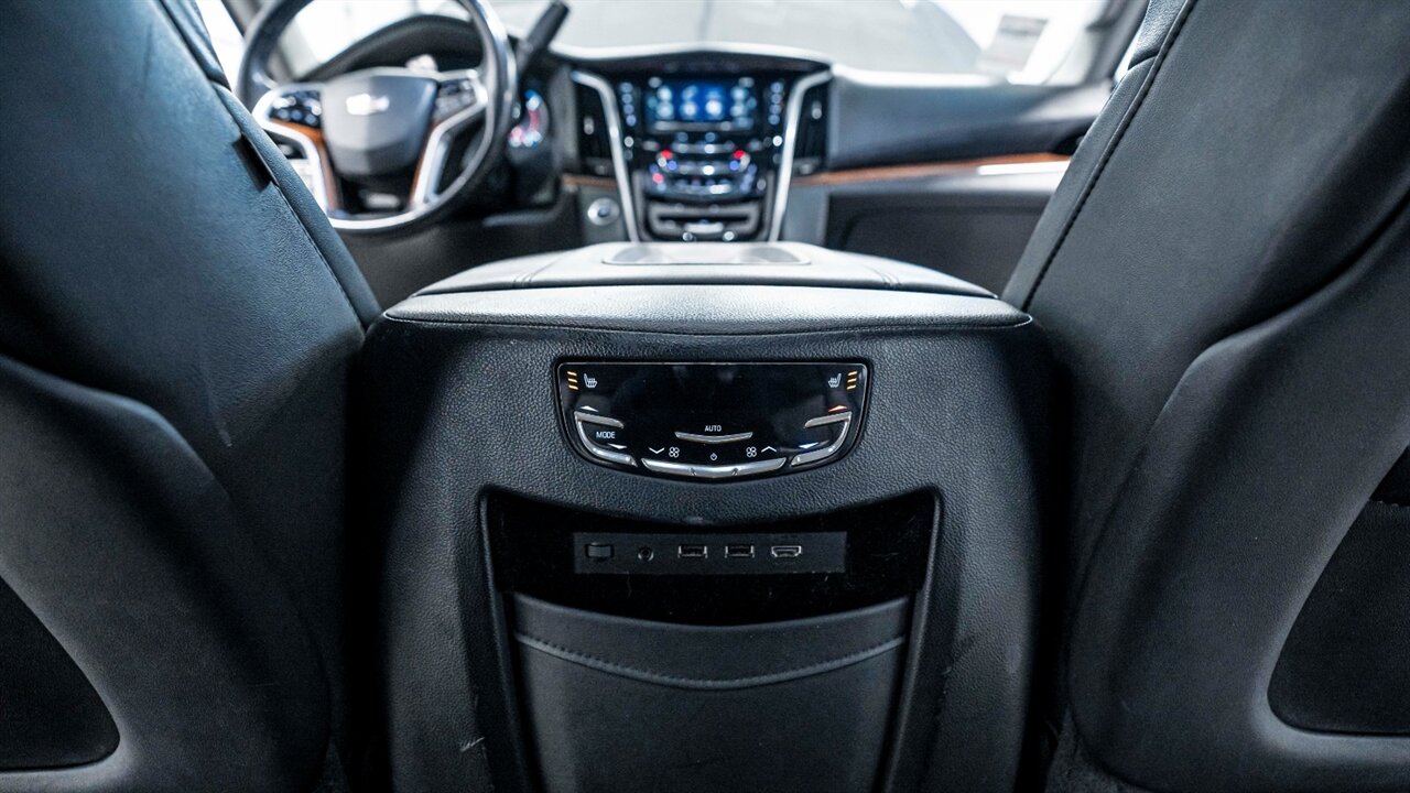 2019 Cadillac Escalade Premium Luxury   - Photo 56 - Reno, NV 89511