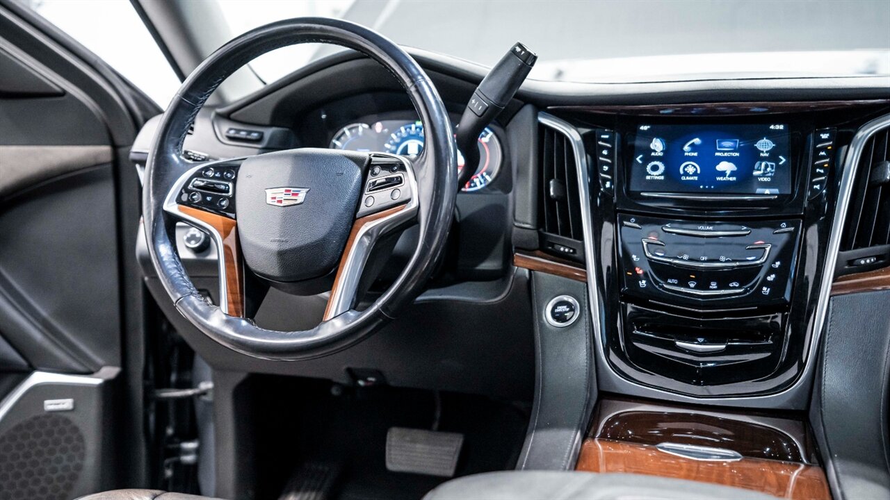 2019 Cadillac Escalade Premium Luxury   - Photo 25 - Reno, NV 89511