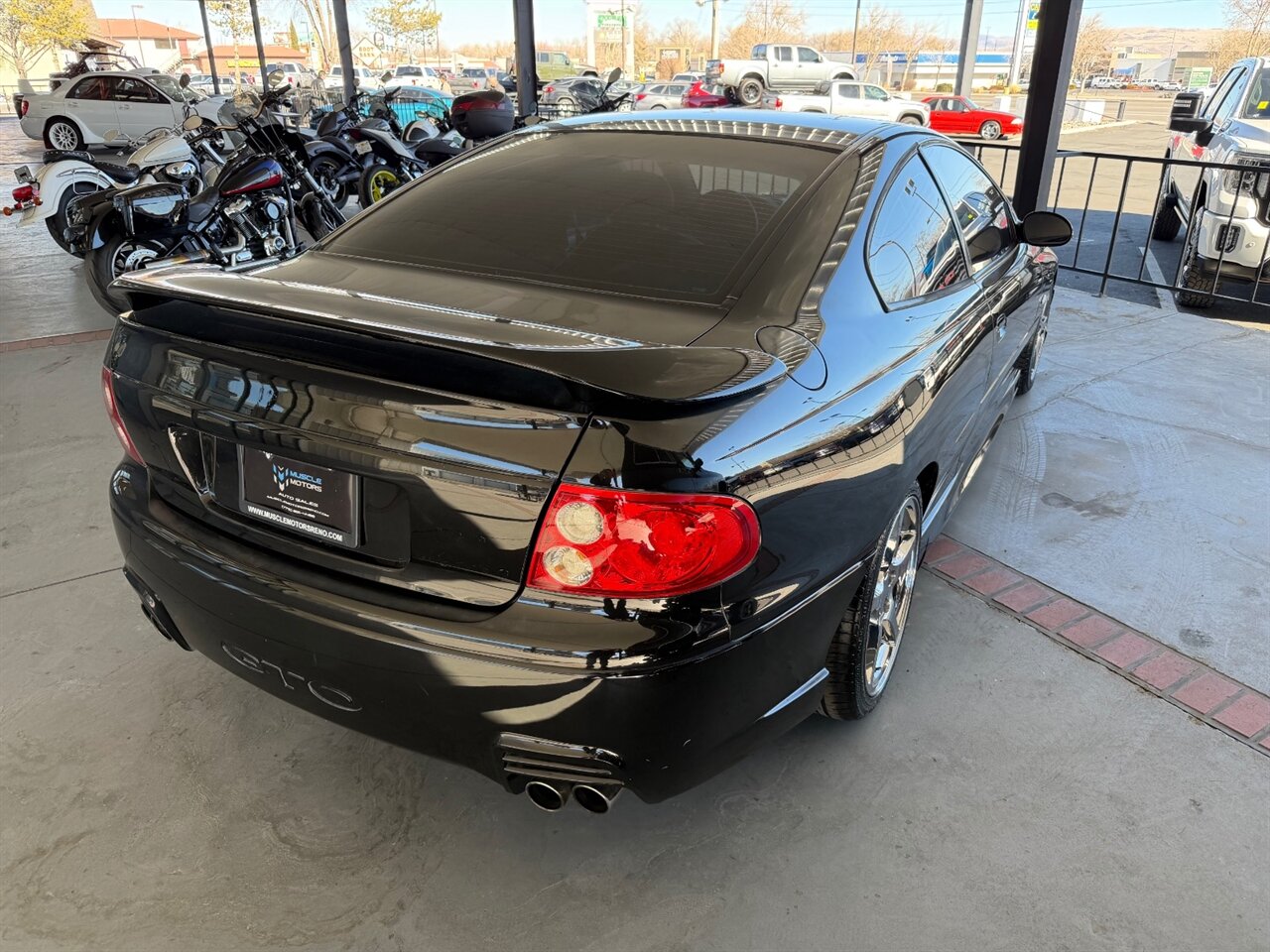 2005 Pontiac GTO   - Photo 2 - Reno, NV 89511