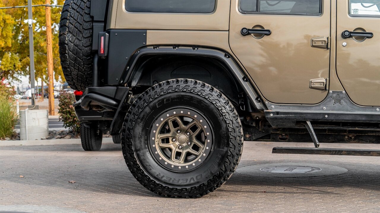 2015 Jeep Wrangler Unlimited Rubicon  AEV 6.4L V8 CONVERSION - Photo 17 - Reno, NV 89511