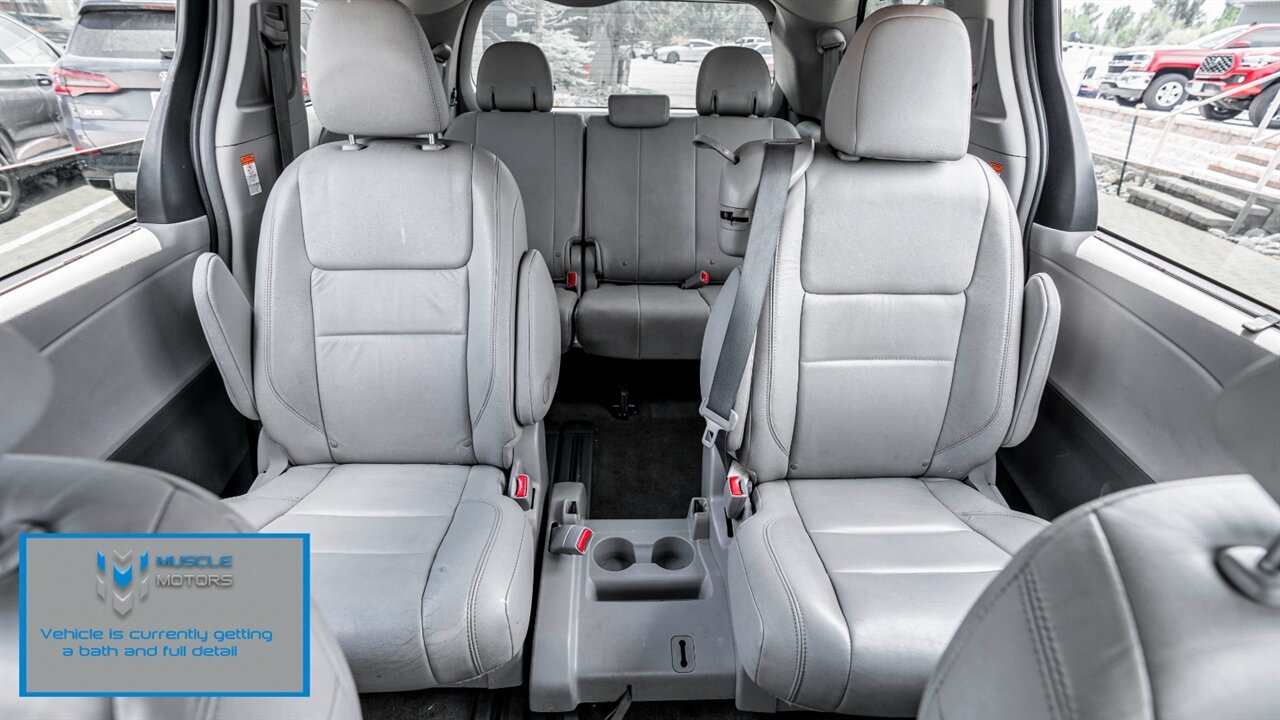 2015 Toyota Sienna XLE 8 Passenger   - Photo 27 - Reno, NV 89511